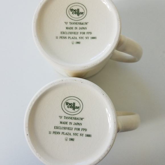 SET OF TWO VTG CHRISTMAS THEMED MUGS - Picture 6 of 7